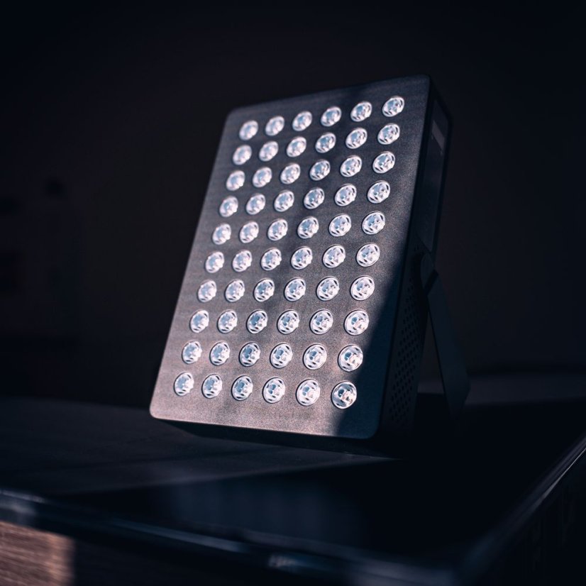 Nový stolní panel se 7 vlnovými délkami VitaStart 1.1 - Barva: bílá